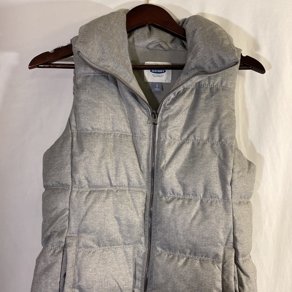 Old Navy woman’s vest size S - Picture 2 of 4
